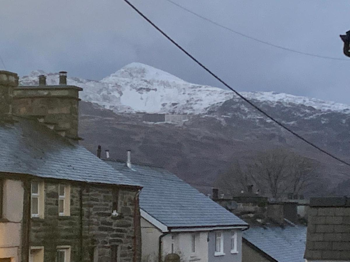 Cosy Cottage In Picturesque Snowdonia With Stunning Views Of The Moelwyn Mountains Blaenau Ffestiniog Eksteriør billede